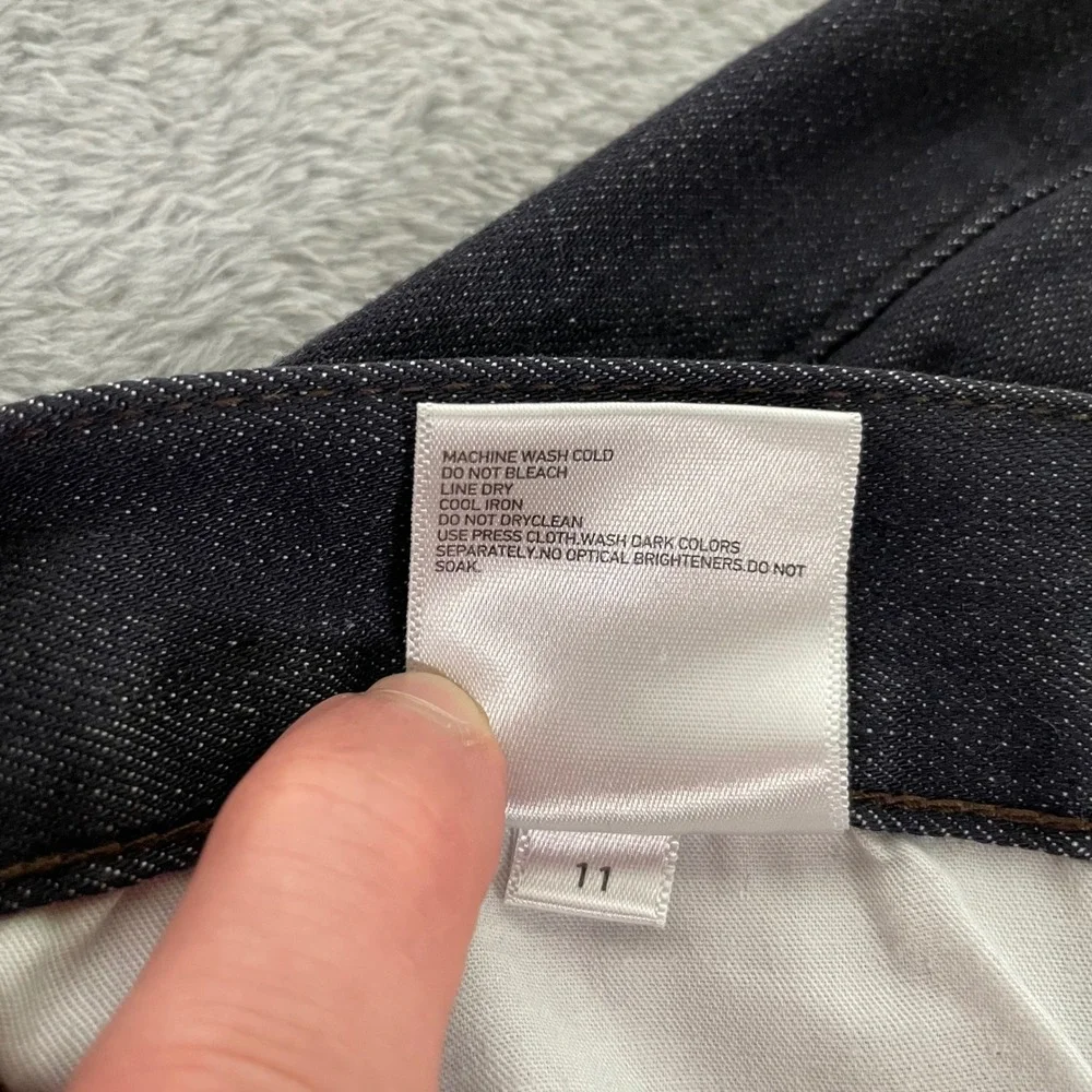 Uniqlo Slim Fit Straight Jeans Mens 30x33 Dark Wash Stretch Denim Elevated Basic
